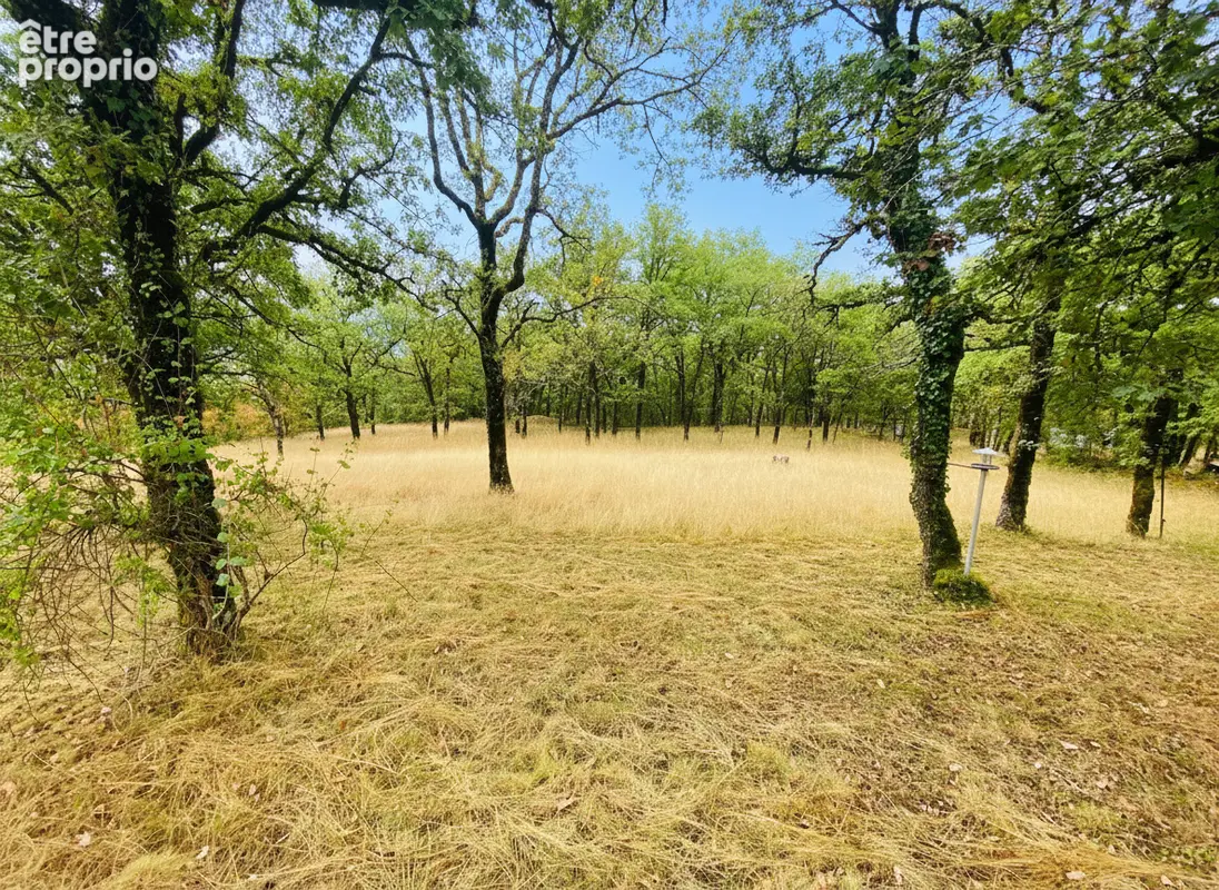 Maison de plein-pied un hectare de terrain St Géry Vers - photo 9