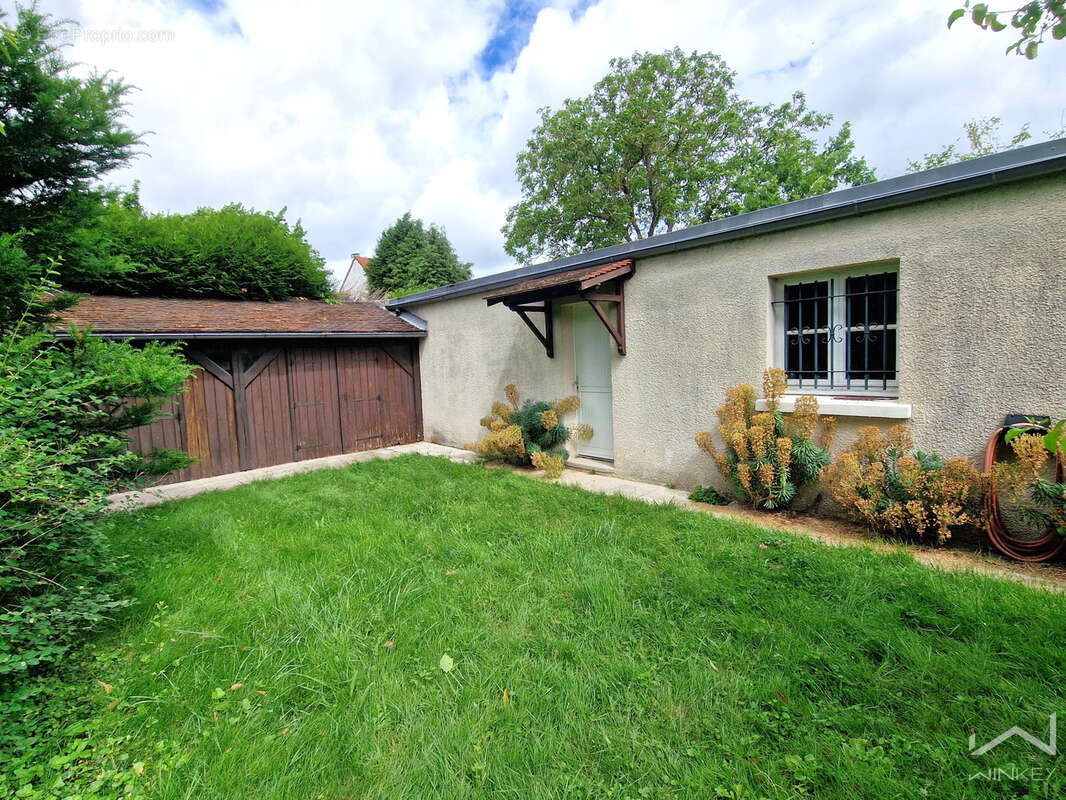 Maison à BOIS-D'ARCY