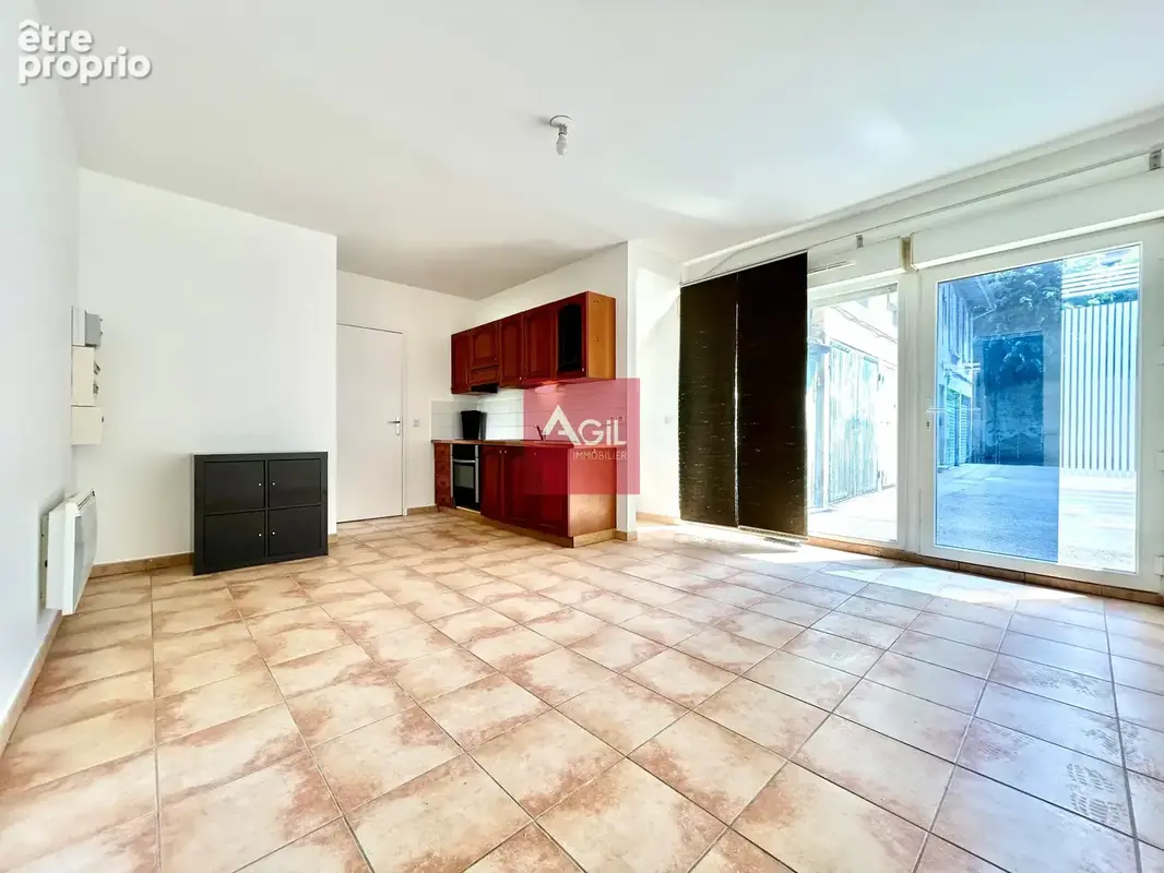 GRENOBLE - Rue Beethoven : Lot de trois appartements. - photo 5
