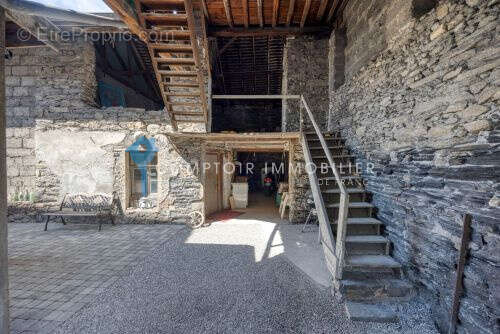 Maison à GONCELIN