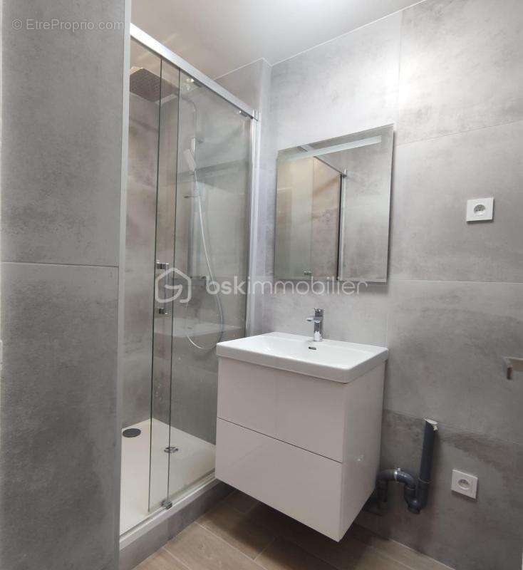 Appartement à LES PAVILLONS-SOUS-BOIS