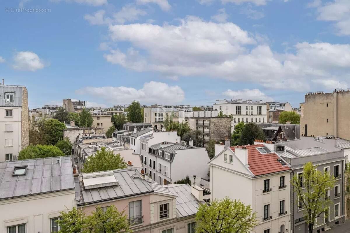 Appartement à NEUILLY-SUR-SEINE