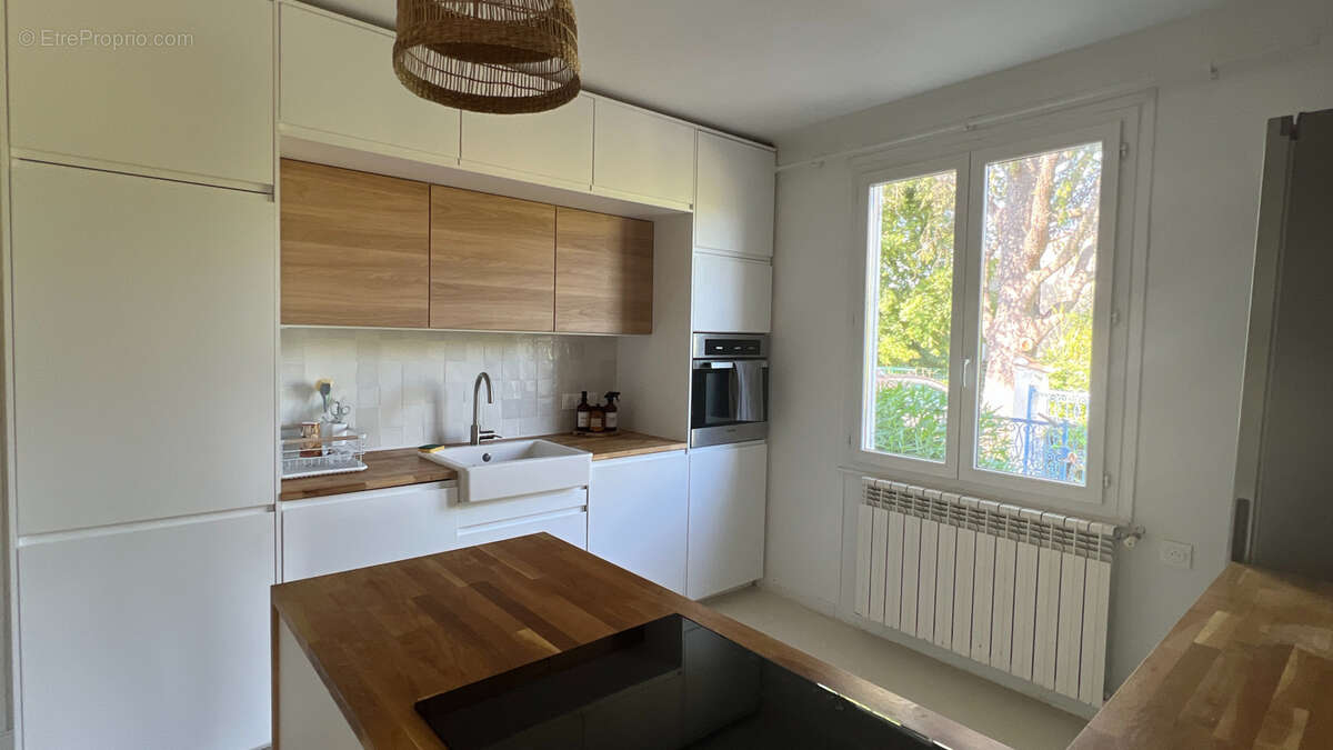 Maison à PERNES-LES-FONTAINES