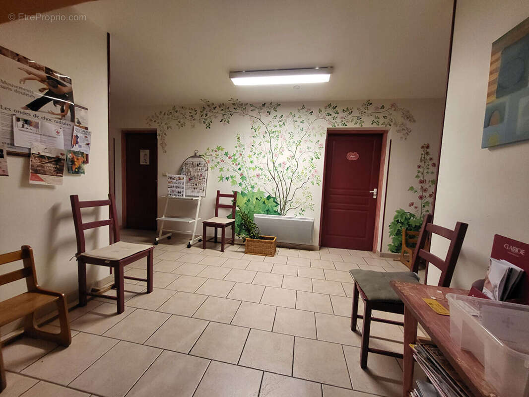 Commerce à DONNEMARIE-DONTILLY