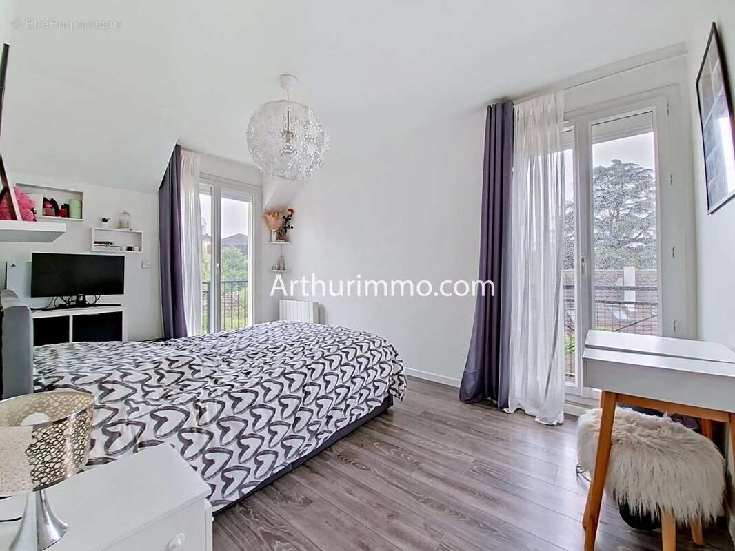 Appartement à LIMEIL-BREVANNES