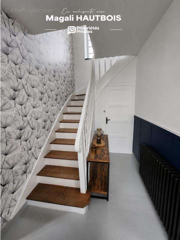 Maison Saint-Hilaire-Du-Harcouët 6 pièce(s) 110 m2 - photo 2