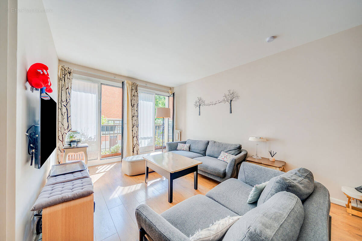 Appartement à PARIS-15E