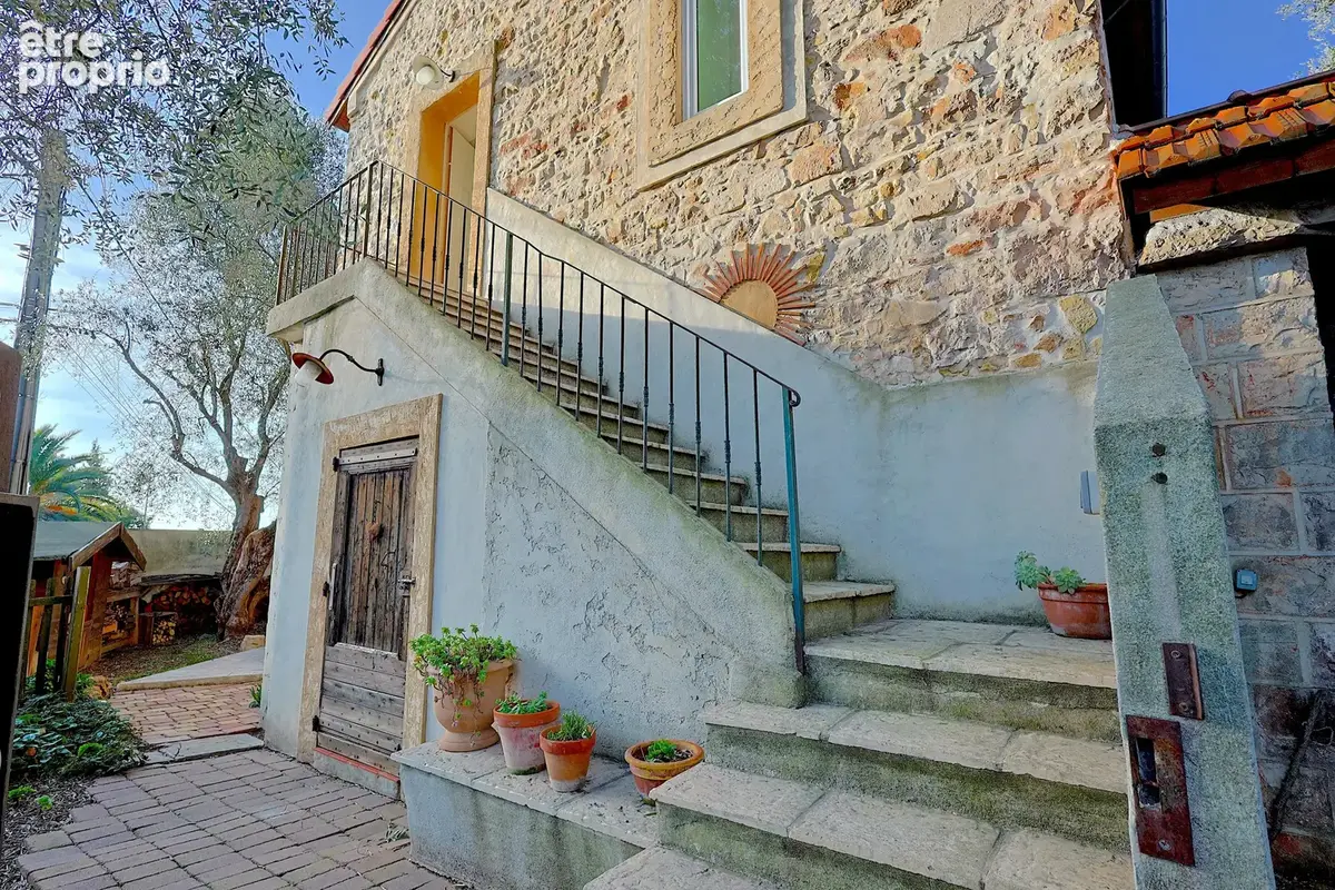 Exclusivité – vallauris – ancienne bergerie rénovée – 193 m² – 5 chambres – piscine - photo 10