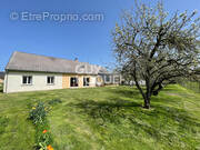 Maison à MOULINS-SUR-YEVRE