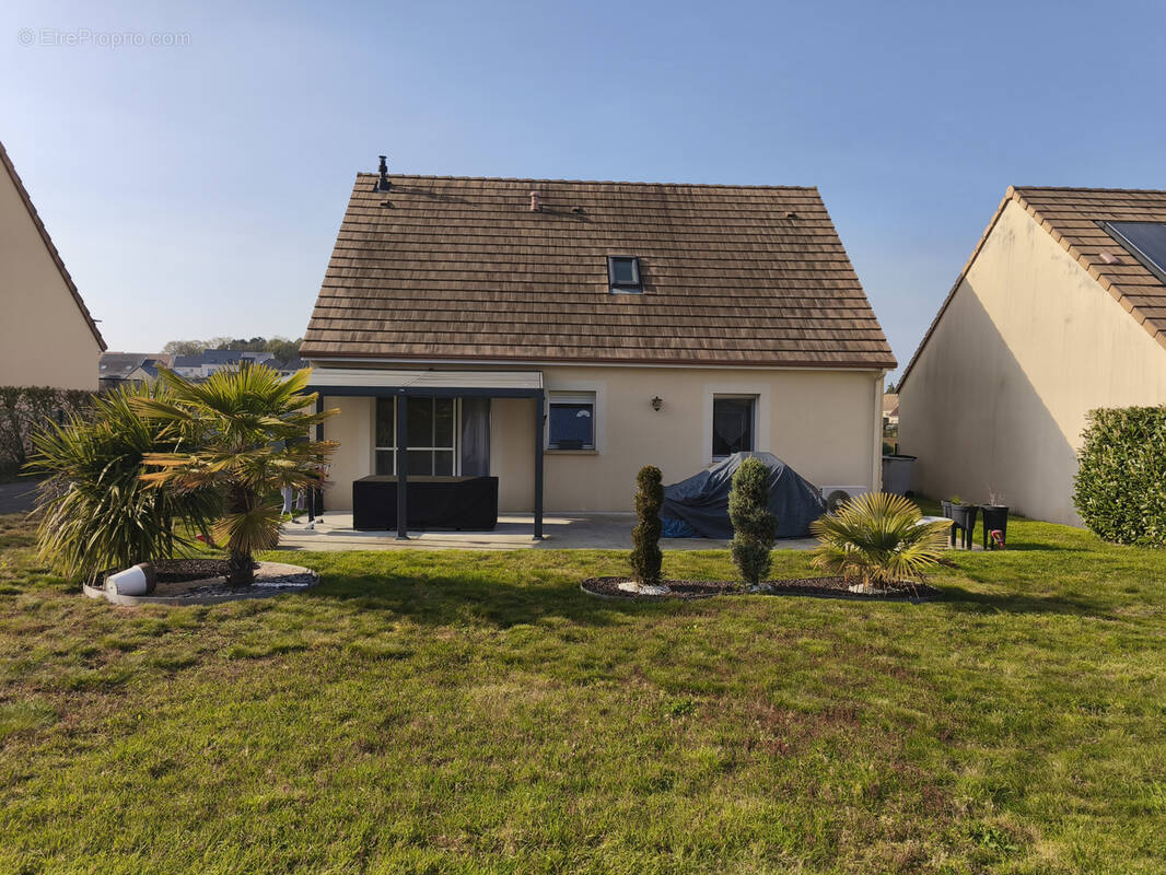 Maison à LA SUZE-SUR-SARTHE