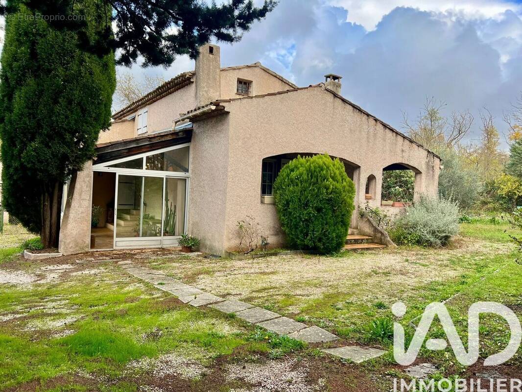 Photo 1 - Maison à ROCBARON