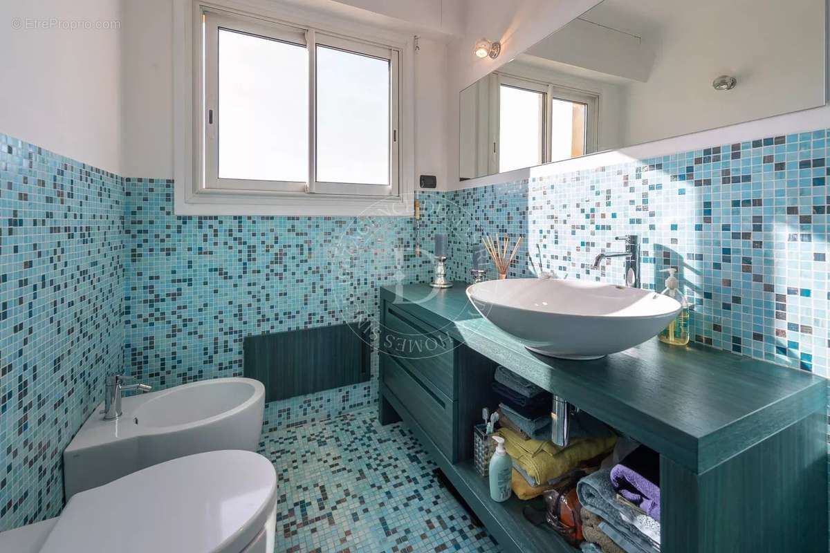 Appartement à VILLEFRANCHE-SUR-MER