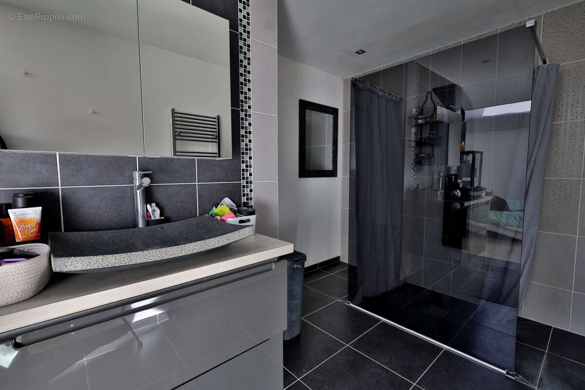 Appartement à MOIDIEU-DETOURBE