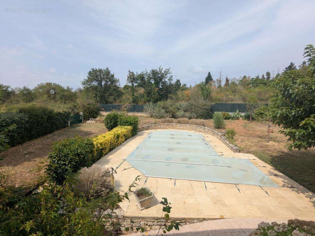 Maison à LISSAC-ET-MOURET