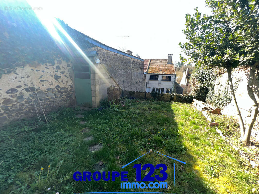 Appartement à TOUCY