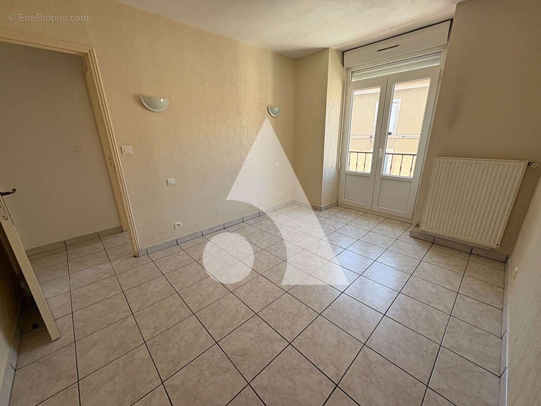 Vals-les-Bains : un T3 avec 30 m² de terrasse, le coup de coeur est là ! - photo 6