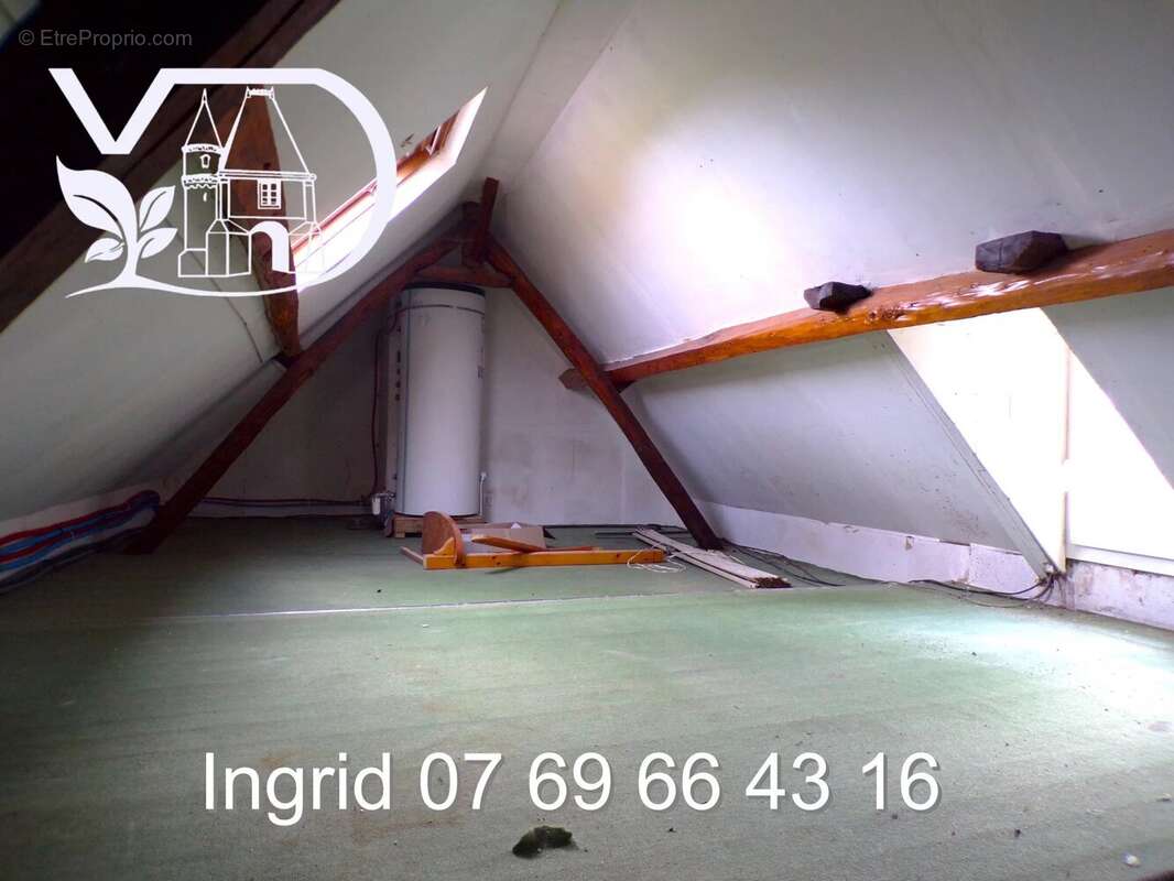 Maison à CREVECOEUR-LE-GRAND