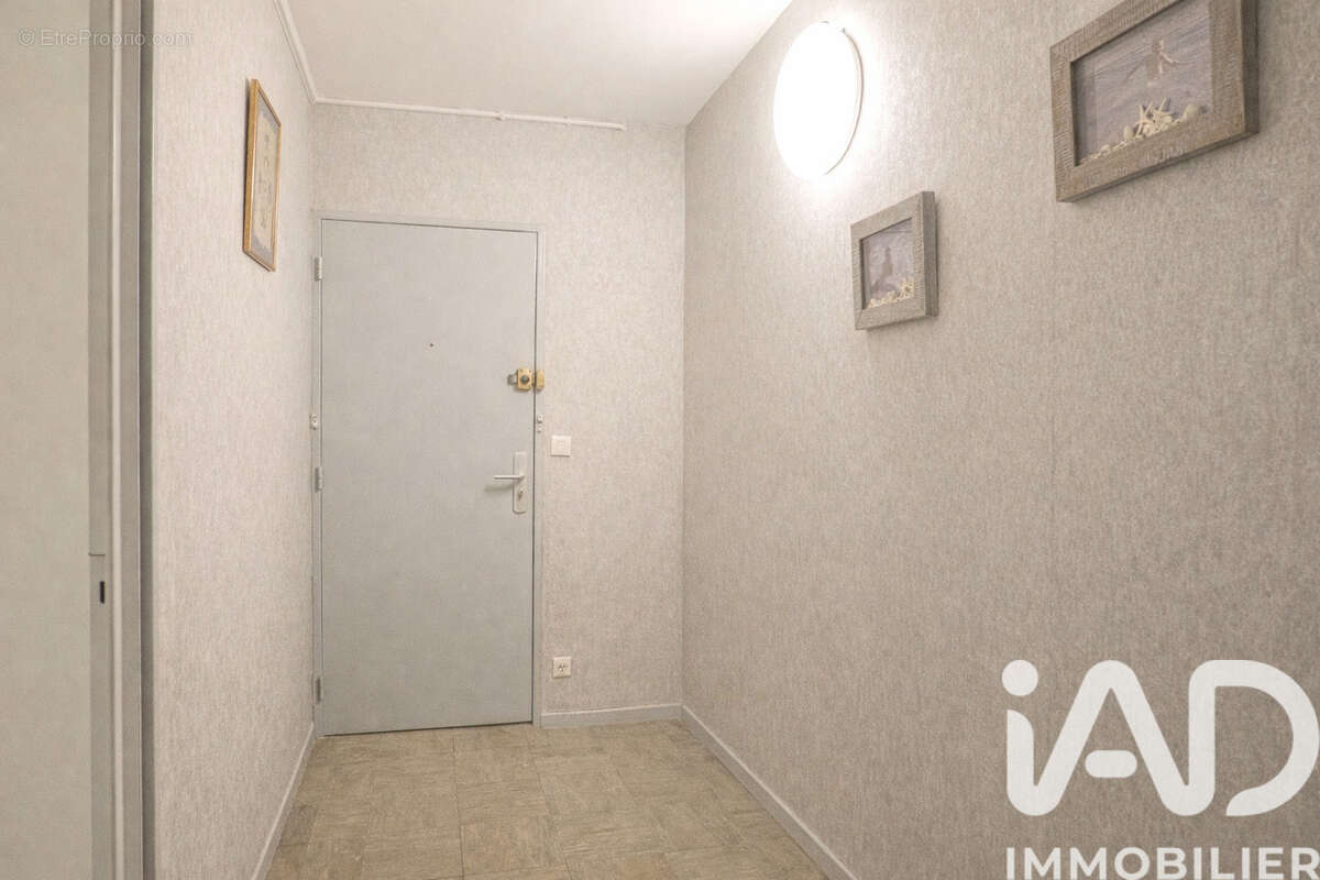 Photo 2 - Appartement à SAINT-OUEN-L'AUMONE