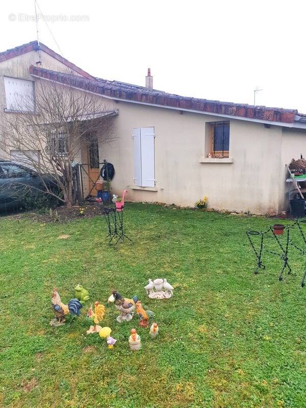 Appartement à SAINT-AIGULIN