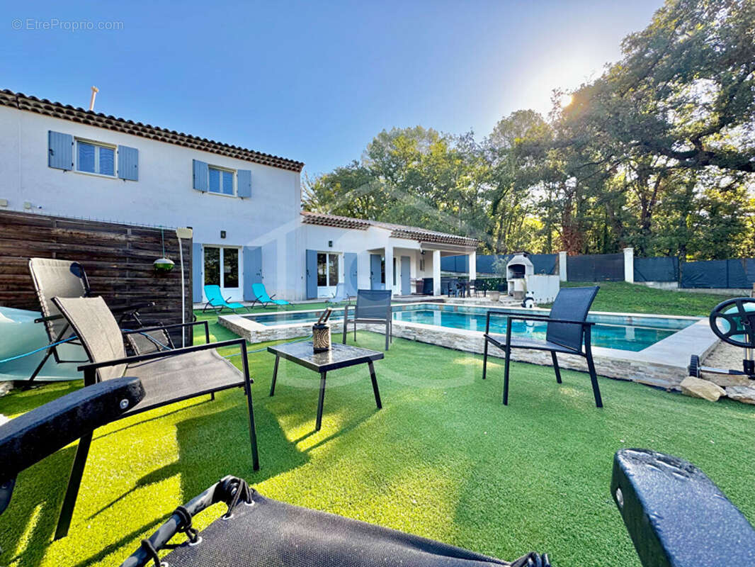 Maison à MONTAUROUX