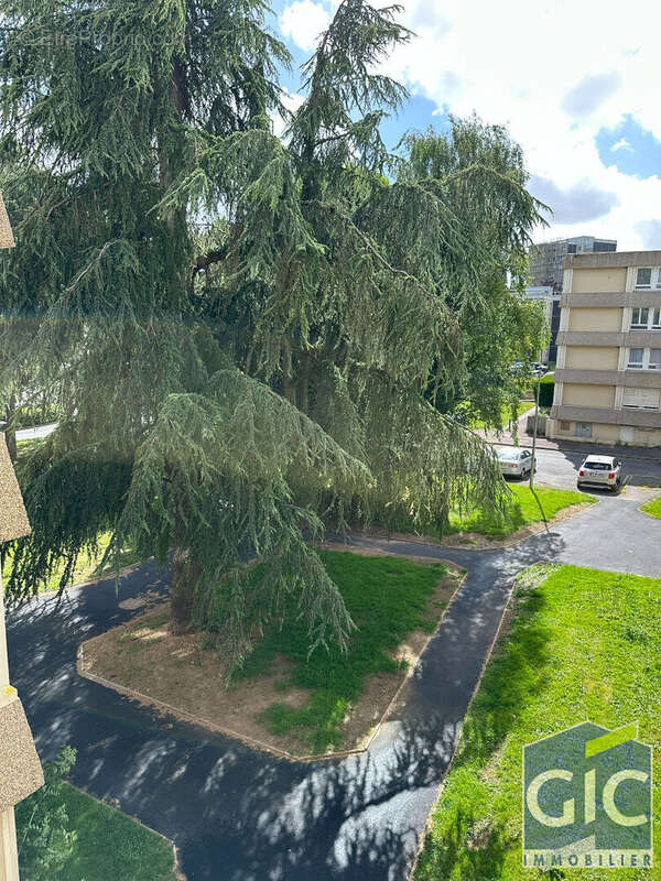 Appartement à HEROUVILLE-SAINT-CLAIR