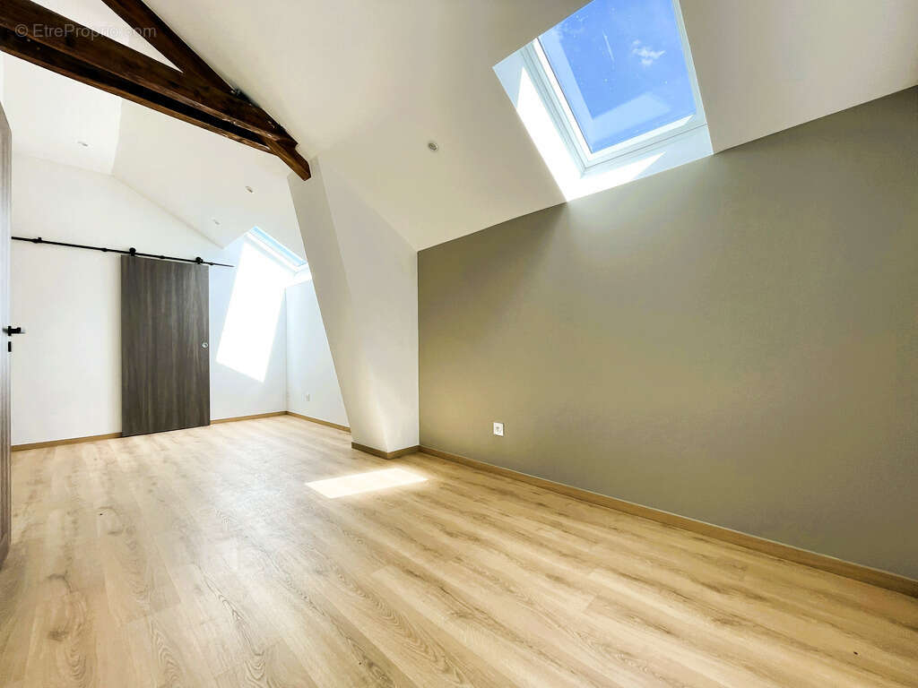 Appartement à FROGES