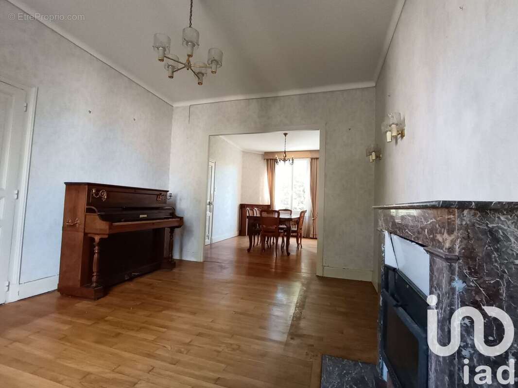 Photo 3 - Maison à MONTLUCON