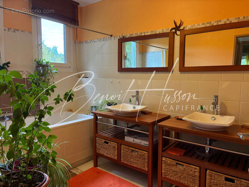 Maison à LAGRACE-DIEU