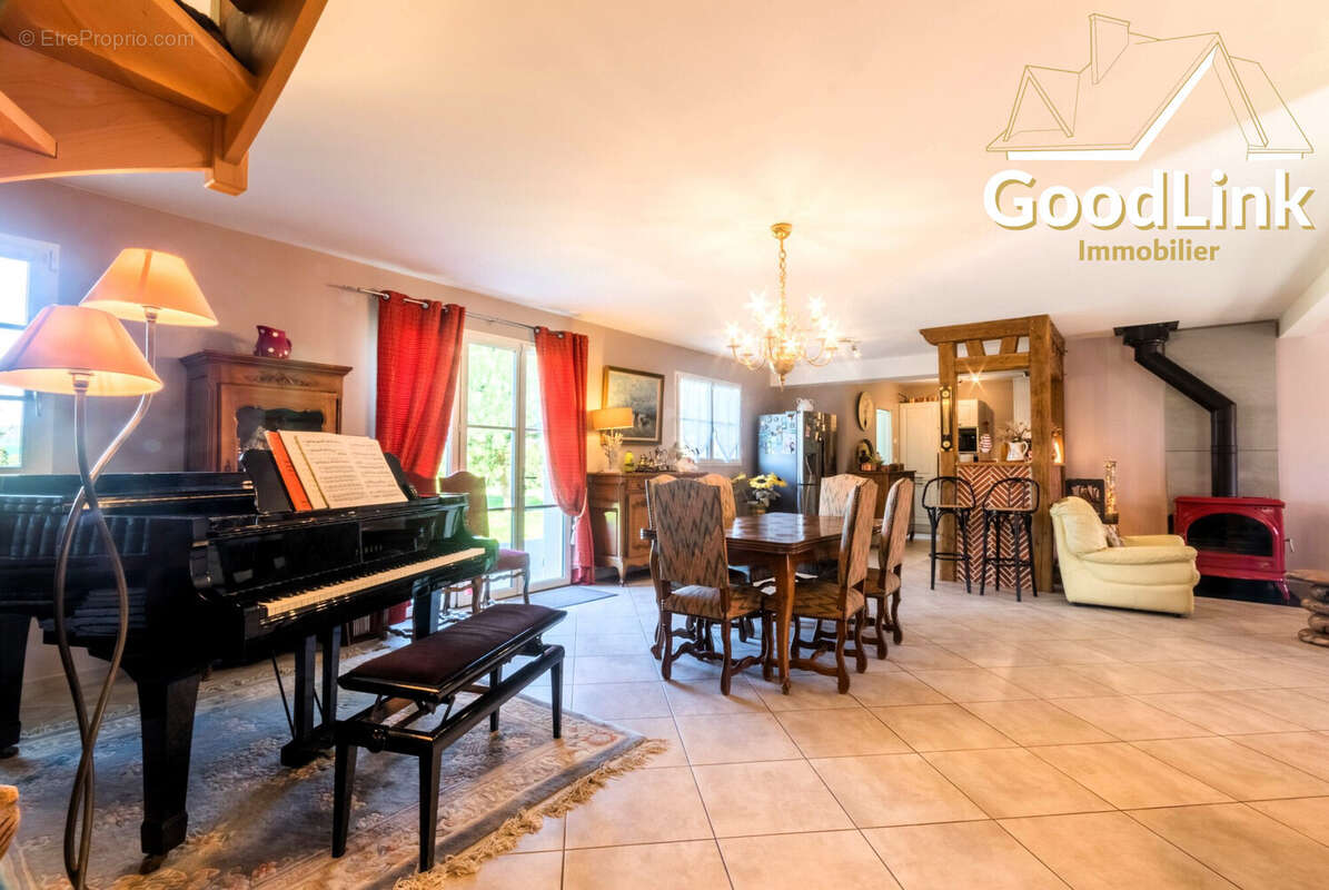 Maison à MOIGNY-SUR-ECOLE