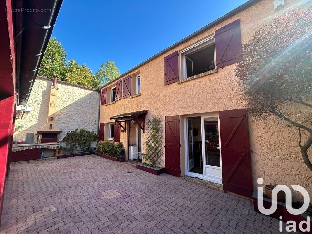 Photo 1 - Maison à LEUVILLE-SUR-ORGE