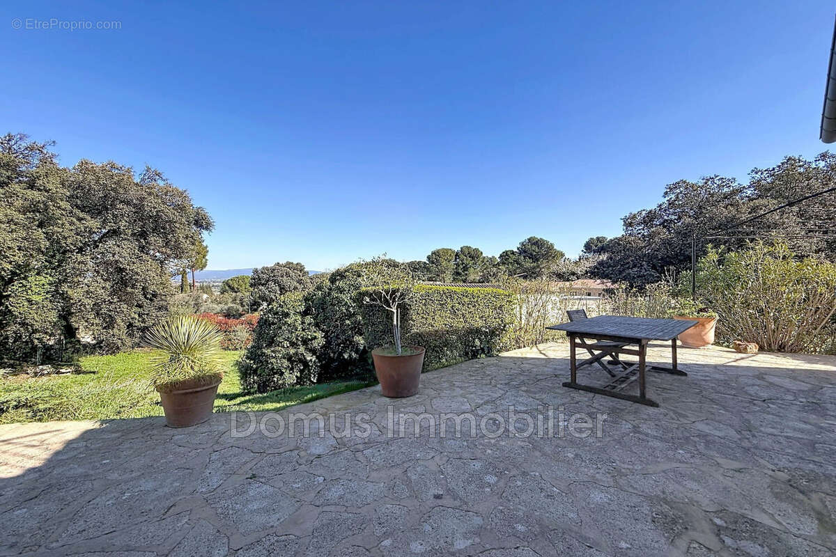 Maison à JONQUERETTES