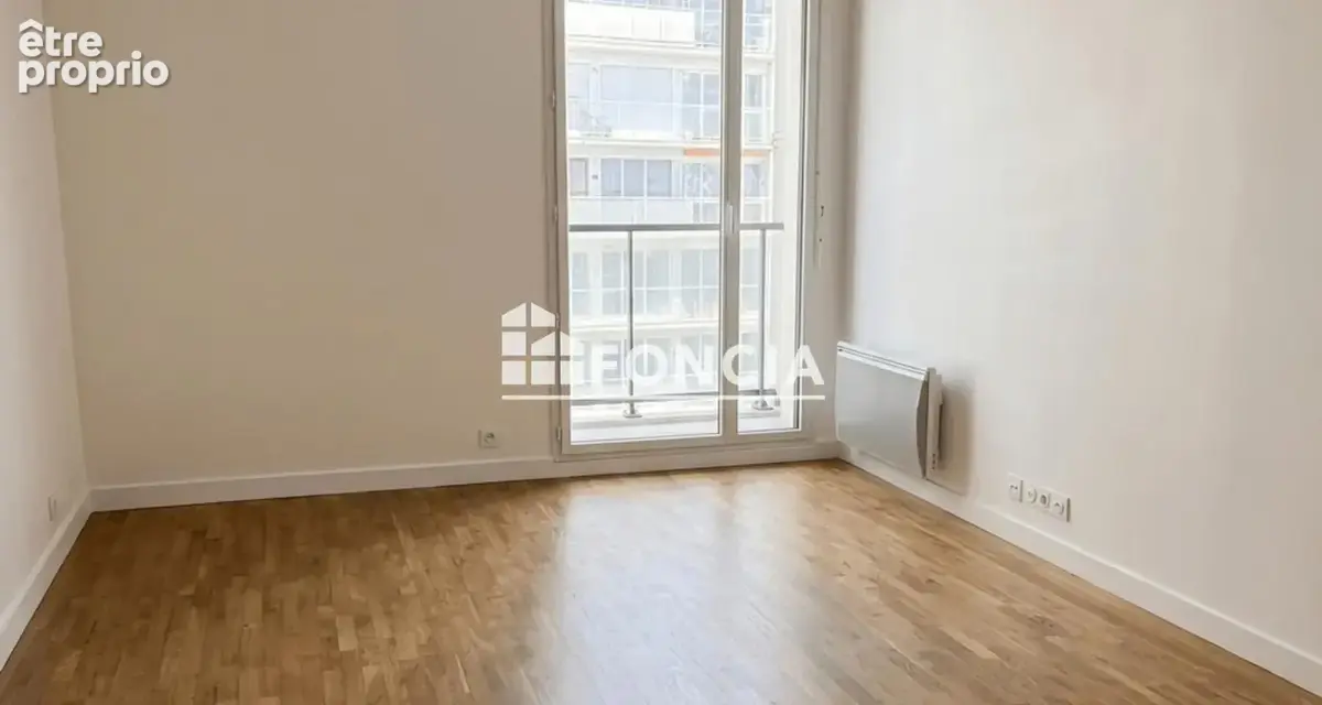 COLOMBES CENTRE – Studio dans résidence de standing - photo 2