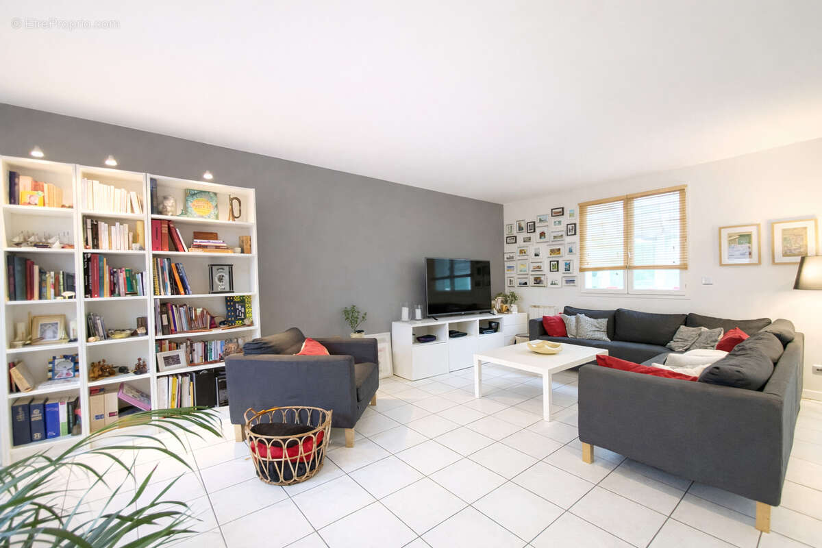 Maison à OZOIR-LA-FERRIERE