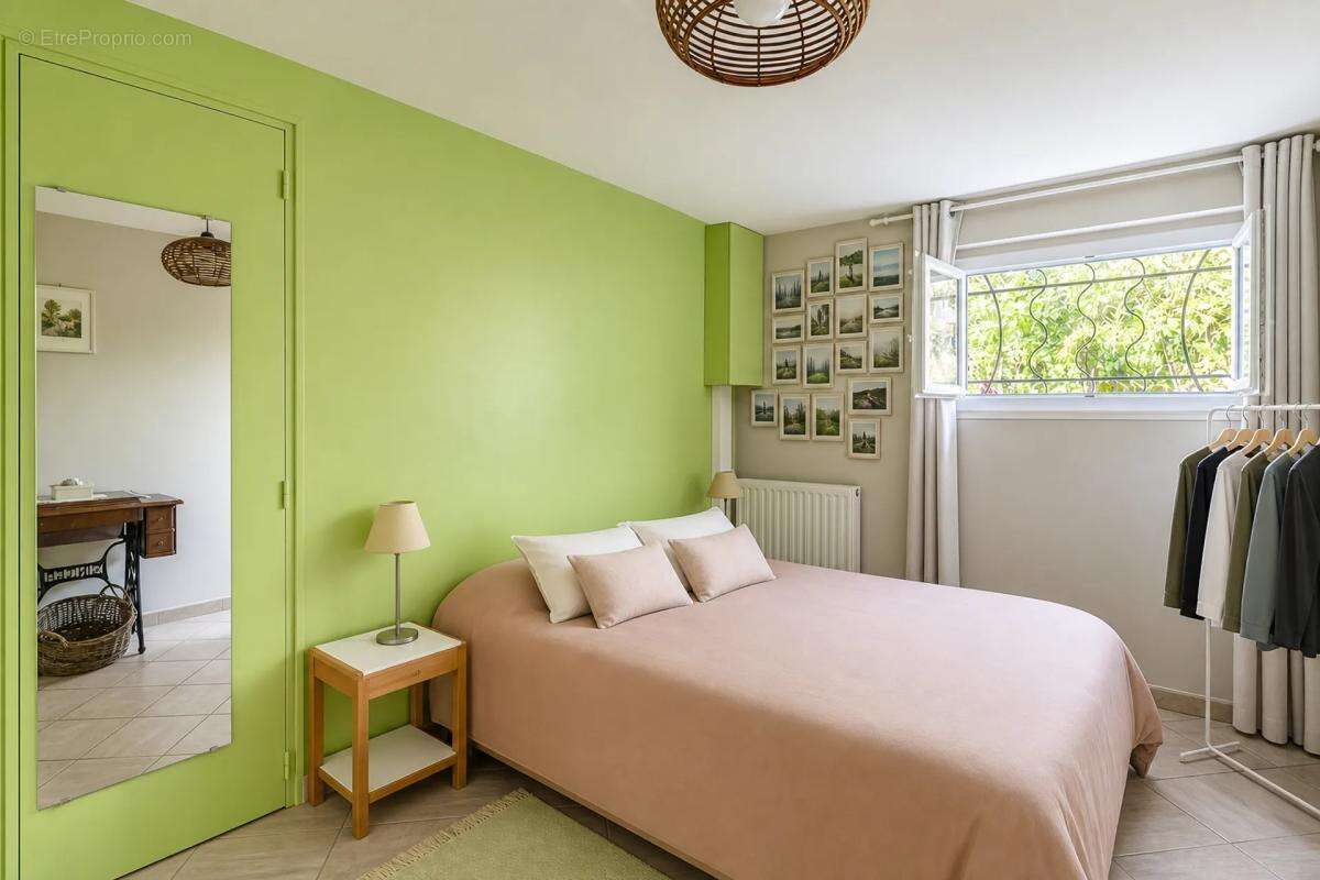 Appartement de 4 pièces de 88 m² situé à Fosses - photo 14