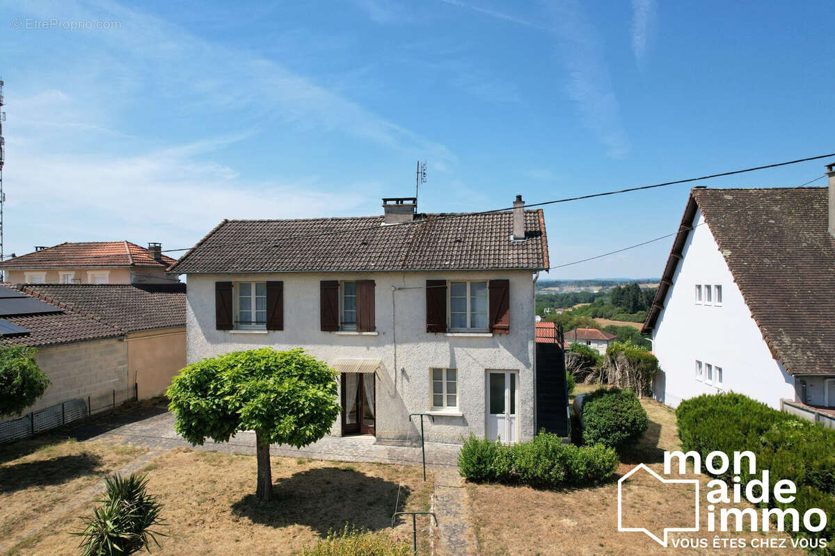 Maison 102 m² à Thiviers  - photo 3