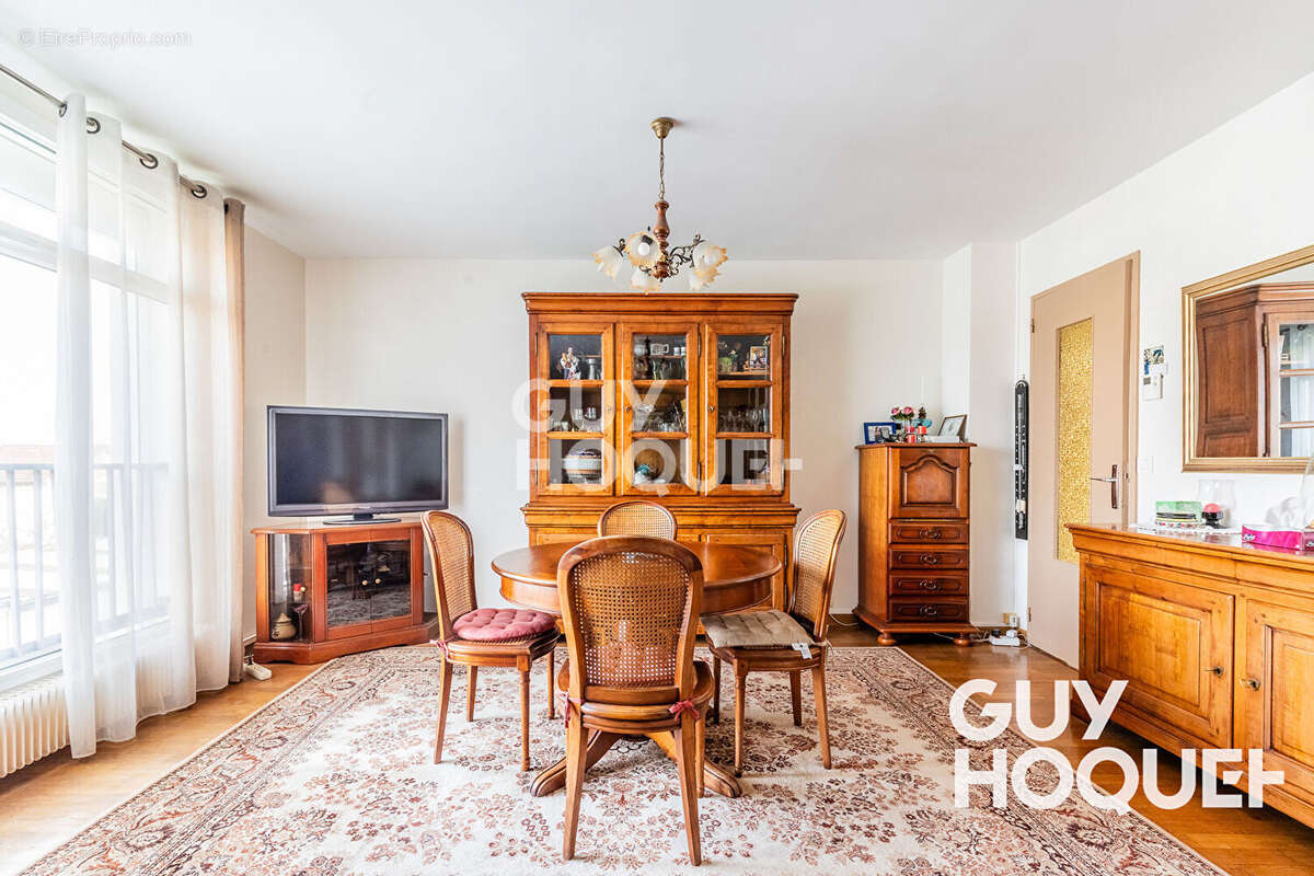 Appartement à SAVIGNY-SUR-ORGE
