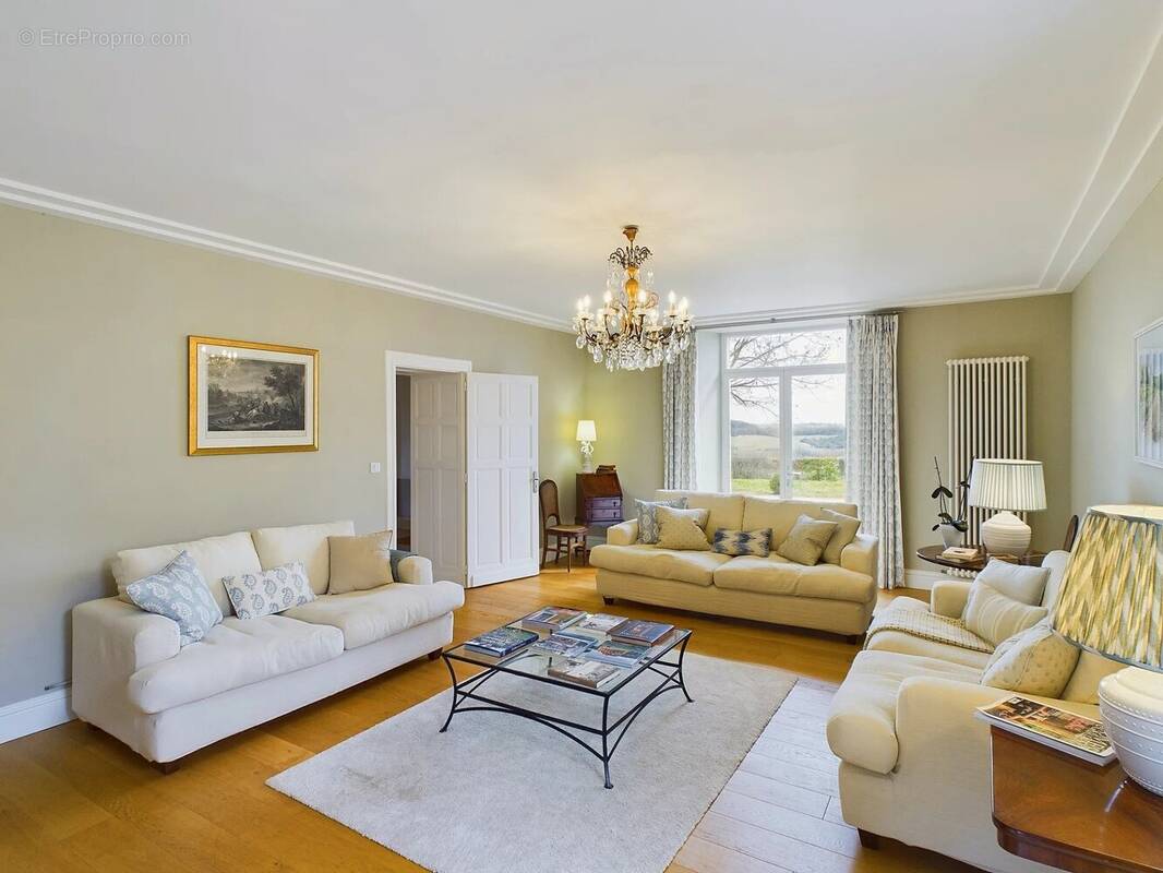 Maison à CAHUZAC-SUR-VERE