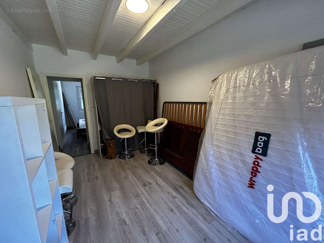 Photo 9 - Appartement à CHATEAU-BERNARD