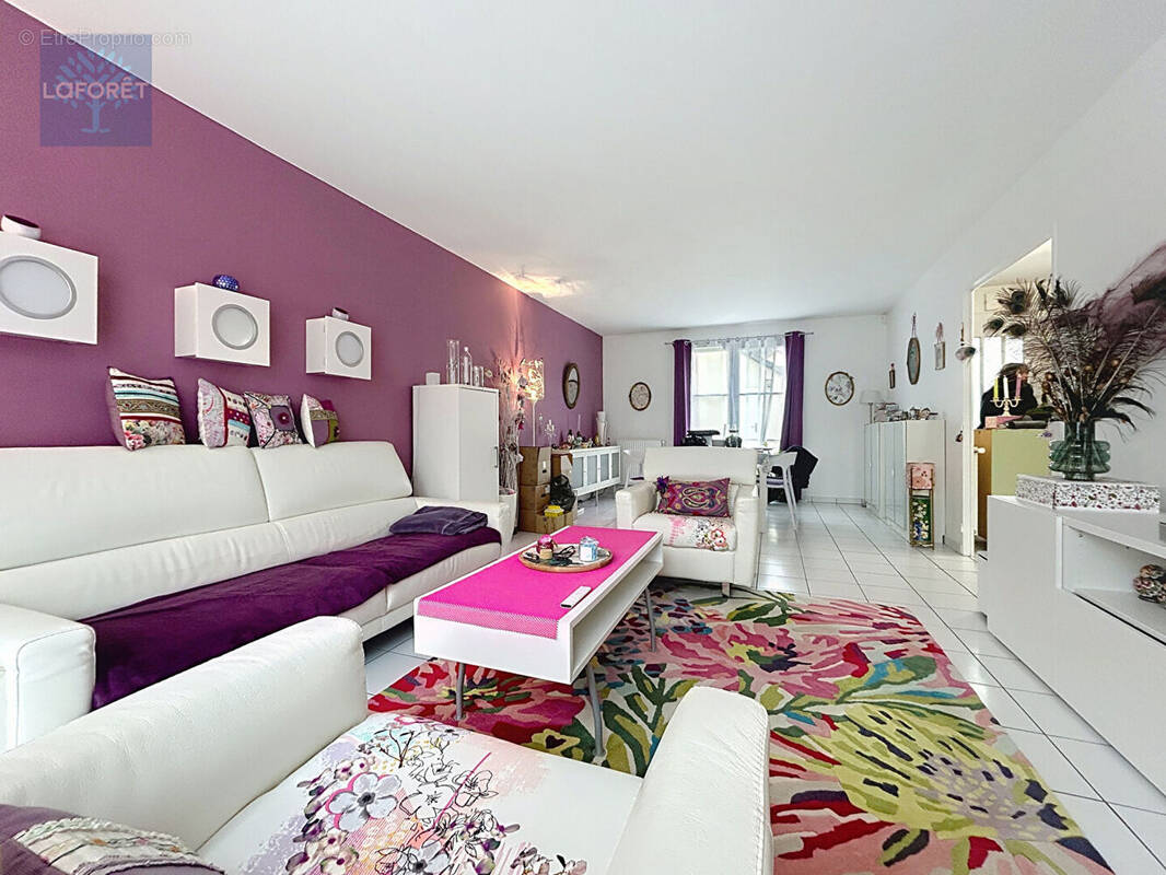 Maison à BAILLY-ROMAINVILLIERS