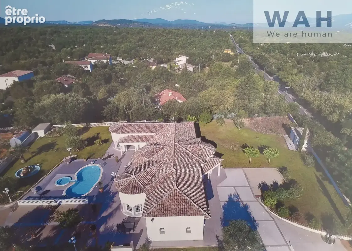 Maison T4 - Belle architecture - 180m2 - Grand terrain constructible - Piscine - photo 17