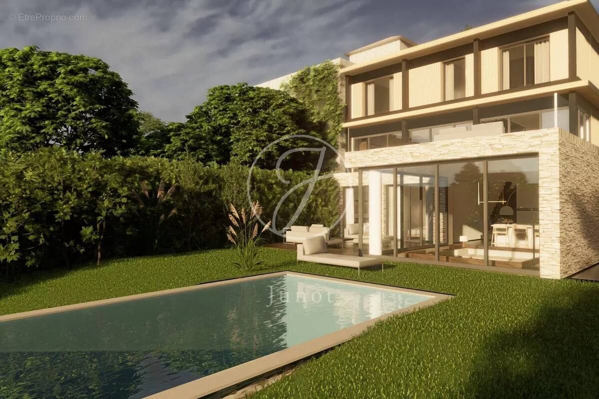 Terrain à VILLE-D'AVRAY