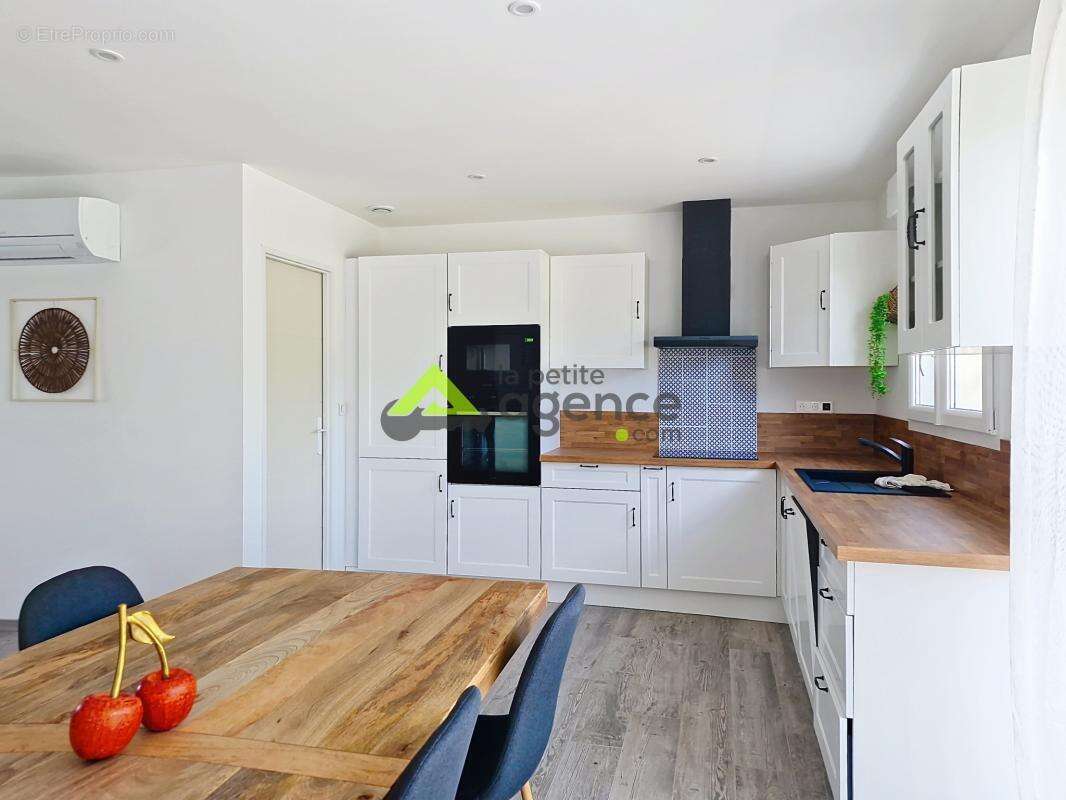 Maison à SAINT-LAURENT