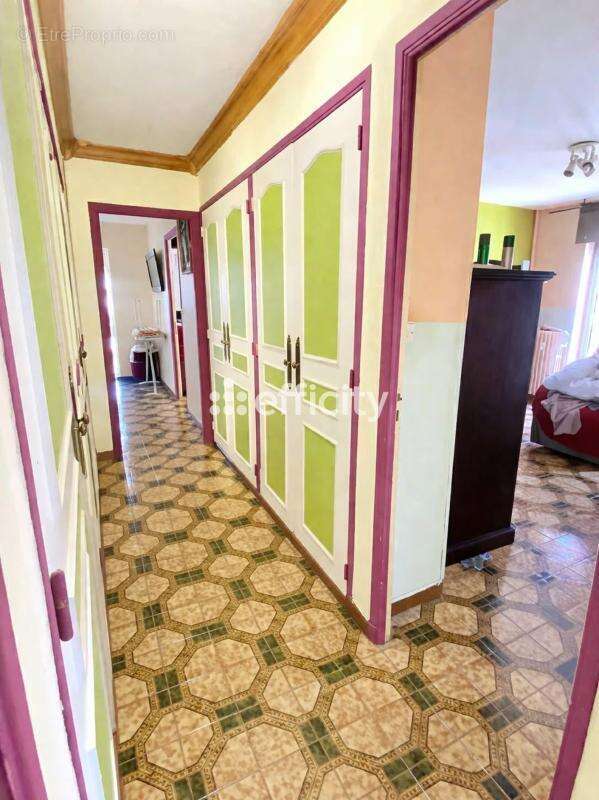 Appartement à MARSEILLE-3E