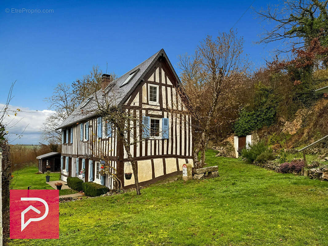 Maison à LA FERRIERE-SUR-RISLE