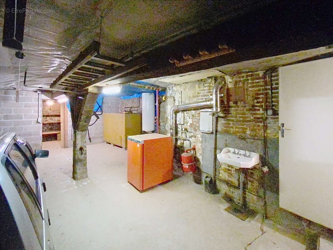 Maison de bourg à St Jean-Ligoure - photo 7