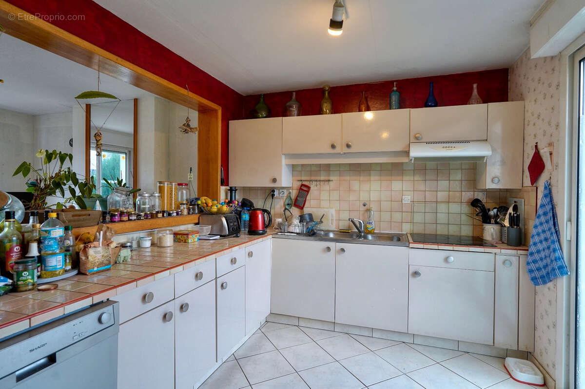 Maison à LA CHAPELLE-SAINT-LAURENT