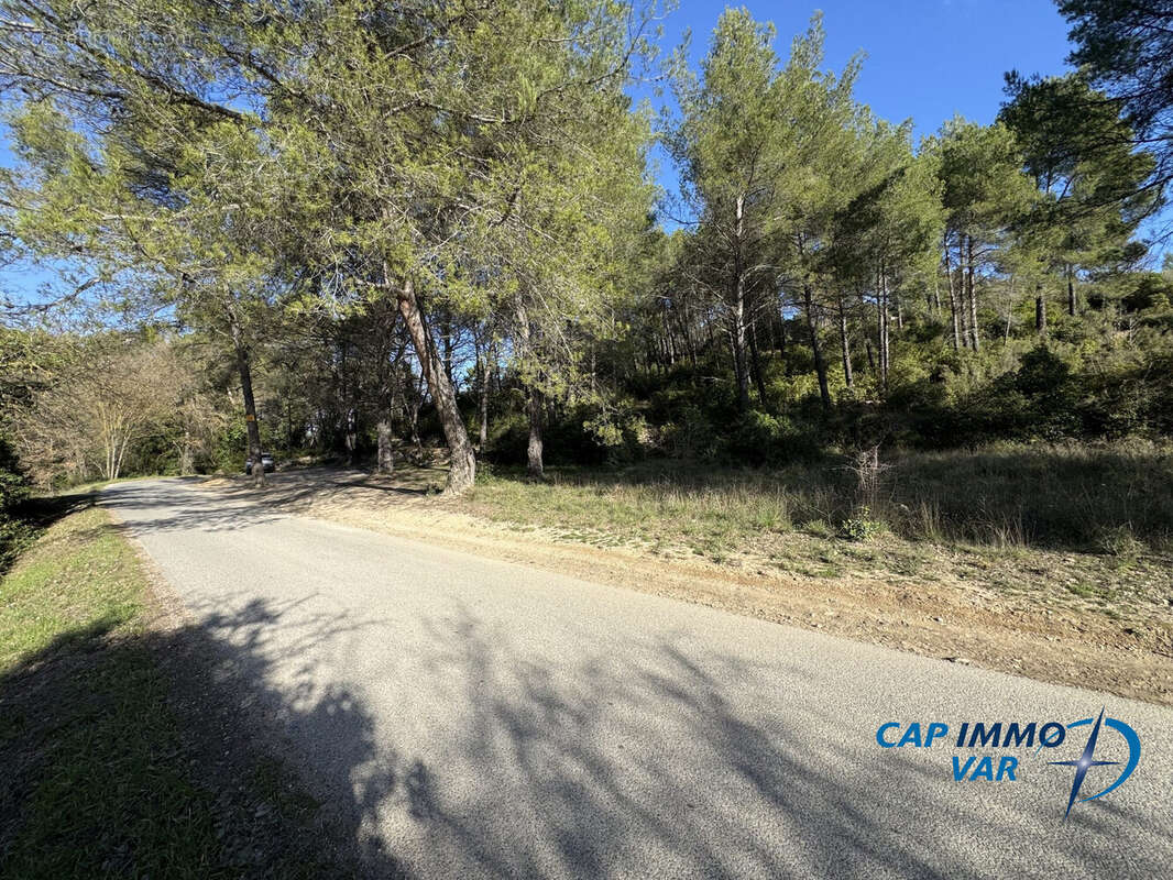 Terrain à LE BEAUSSET