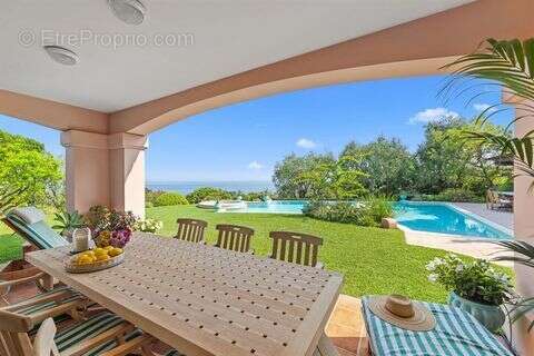 Maison 257 m² à Menton  - photo 3