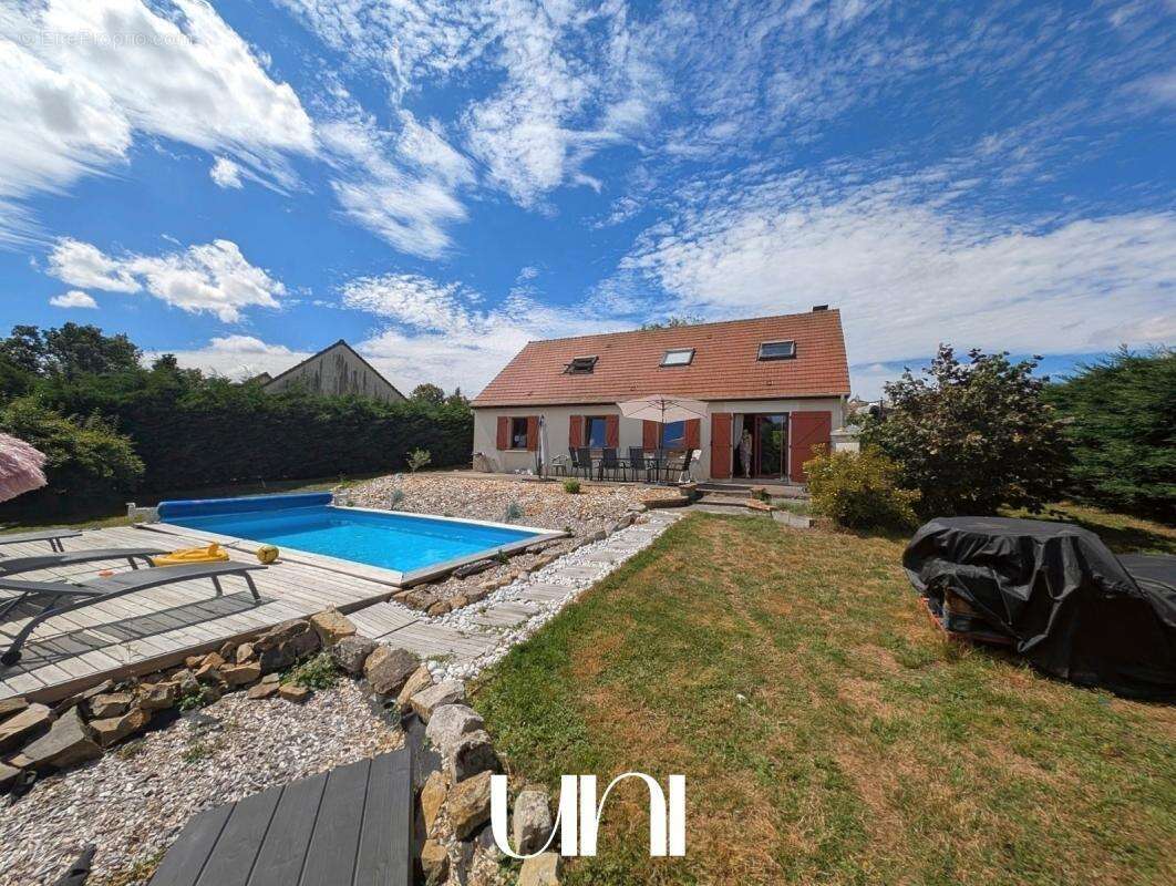 Maison à TOURVILLE-SUR-ODON
