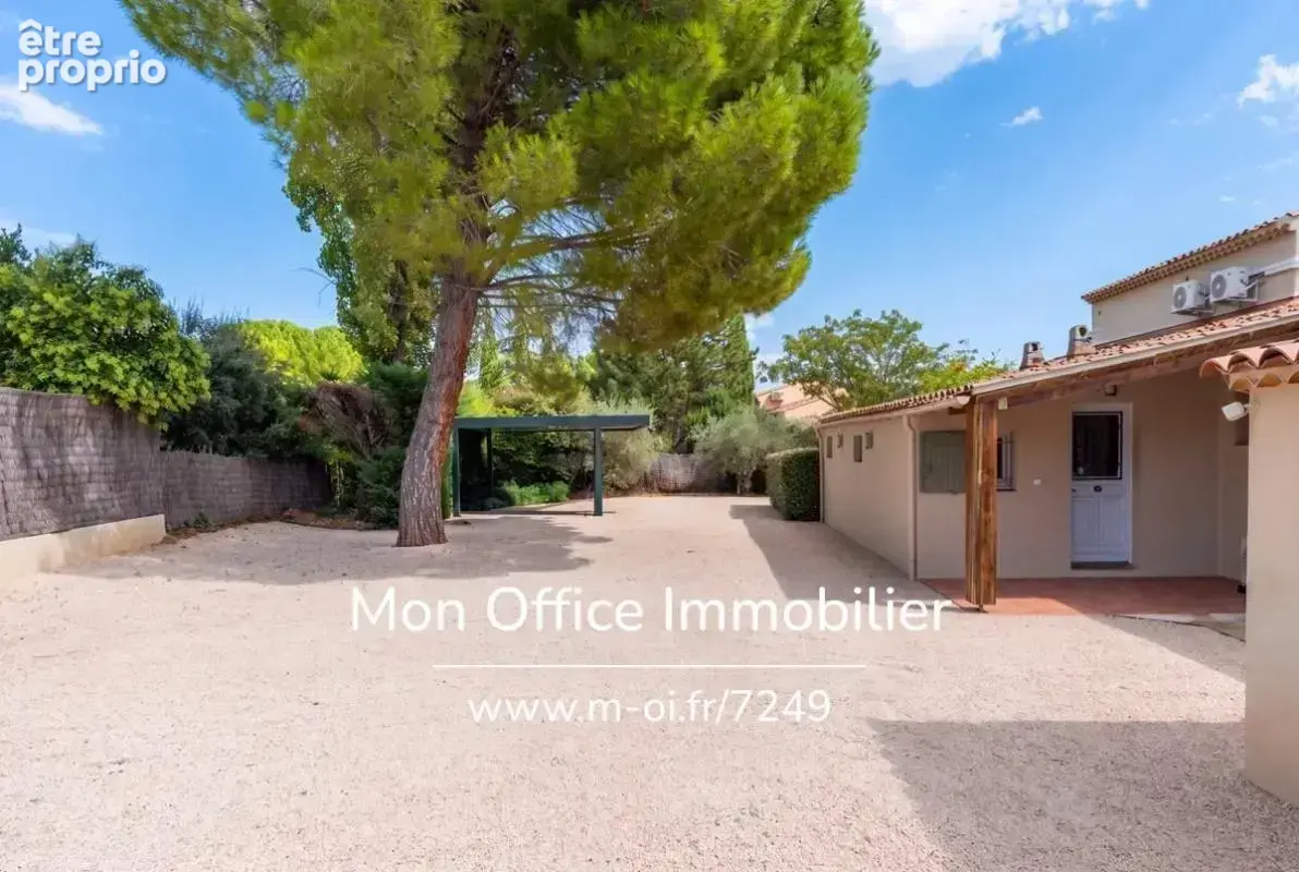 Référence : 7249-NGU. - Maison 8 pièces - 5 chambres - Bureau - Calme - centre-ville à vélo - photo 4